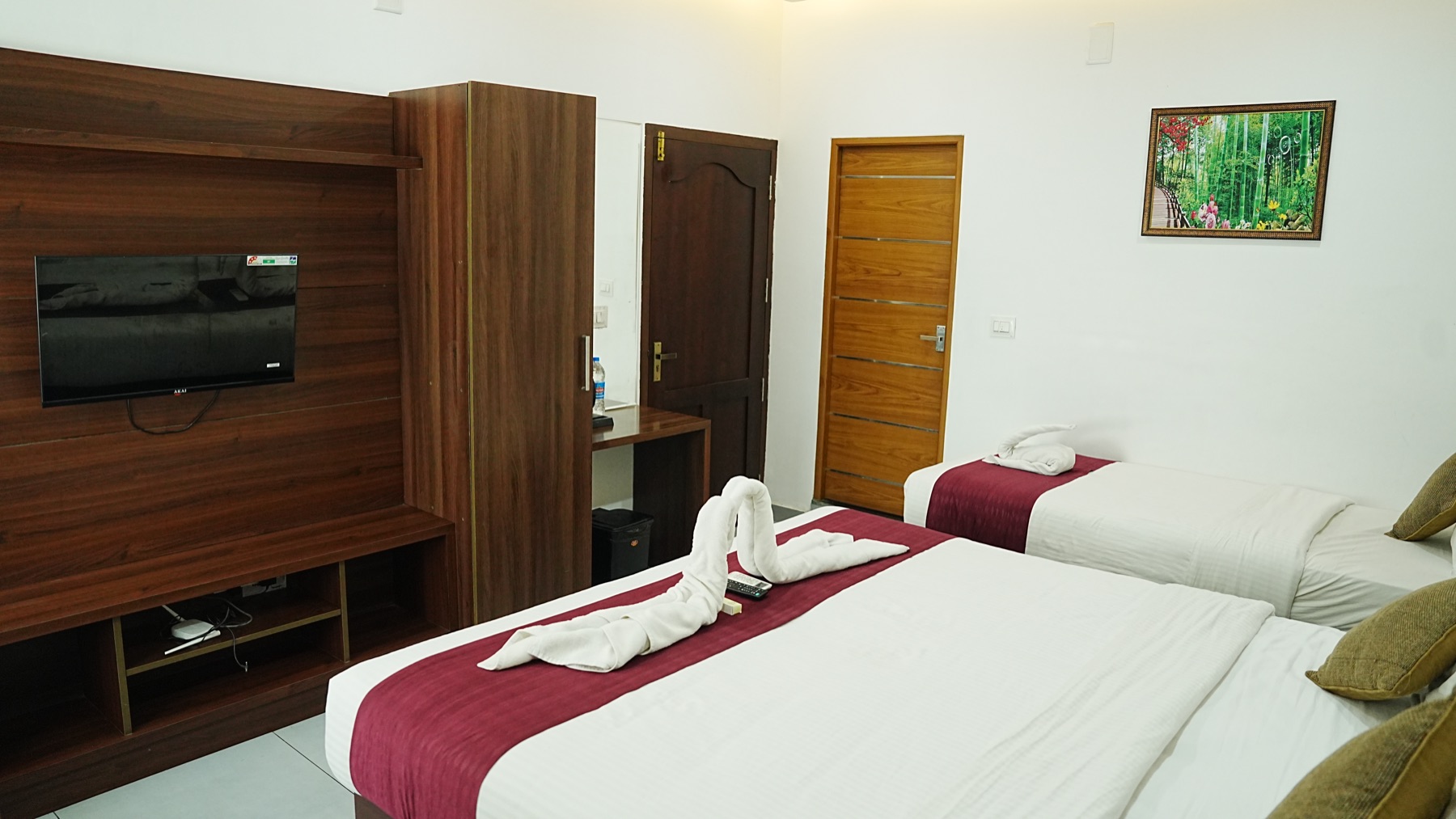 Deluxe Double or Twin Room